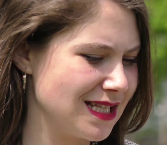 ¿Ta la sociedá preparada p’aceptar a los transexuales y otres identidaes?