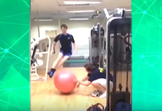 Cientos d’años de troleos | Refritu |